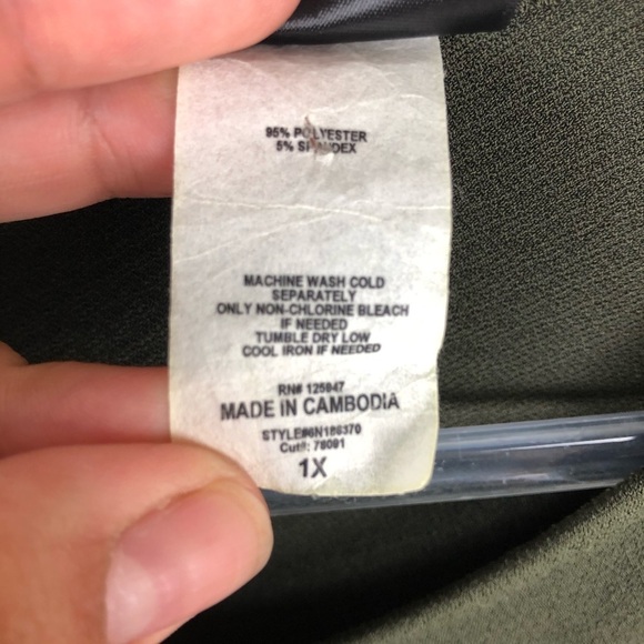 Olive Green Ruffle front blouse size: 1X - Picture 9 of 9